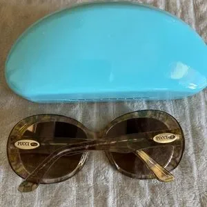 Emilio Pucci | Accessories | Vintage Emilio Pucci 629s  display picture 1